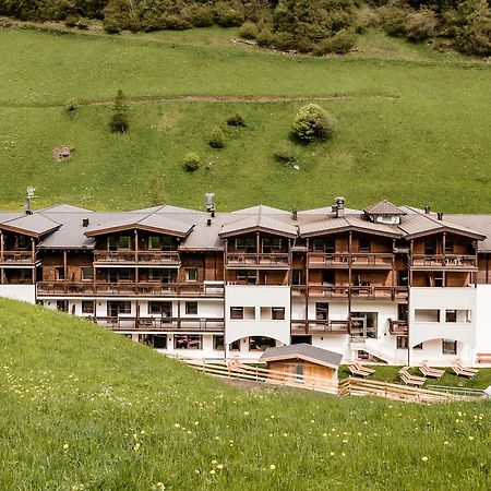 Hotel Almina Racines Exteriér fotografie